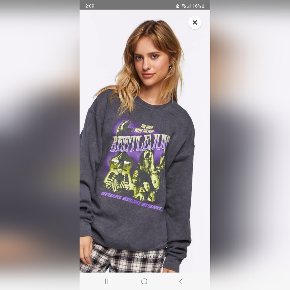 Beetlejuice graphic pullover